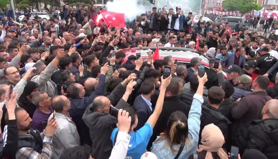 Yerli otomobil Togg Erzincan’da yoğun ilgi gördü