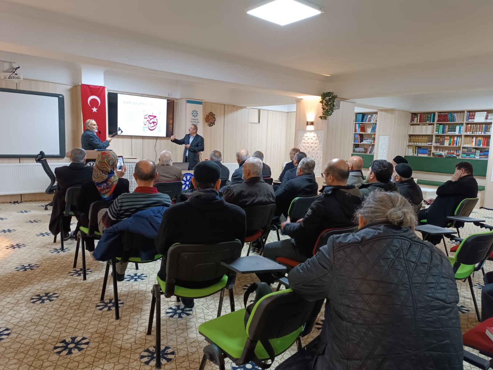 Prof. Dr. İshak Emin Aktepe: Kimse ‘Sadece biz doğruyuz’ demesin
