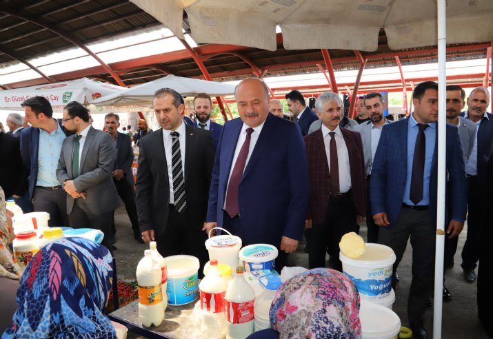 AK Parti Adayları esnaf ziyaretlerinde
