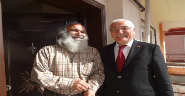 KARAKAYA: ÇALDIĞIMIZ HER KAPI GÜLER YÜZLE AÇILDI