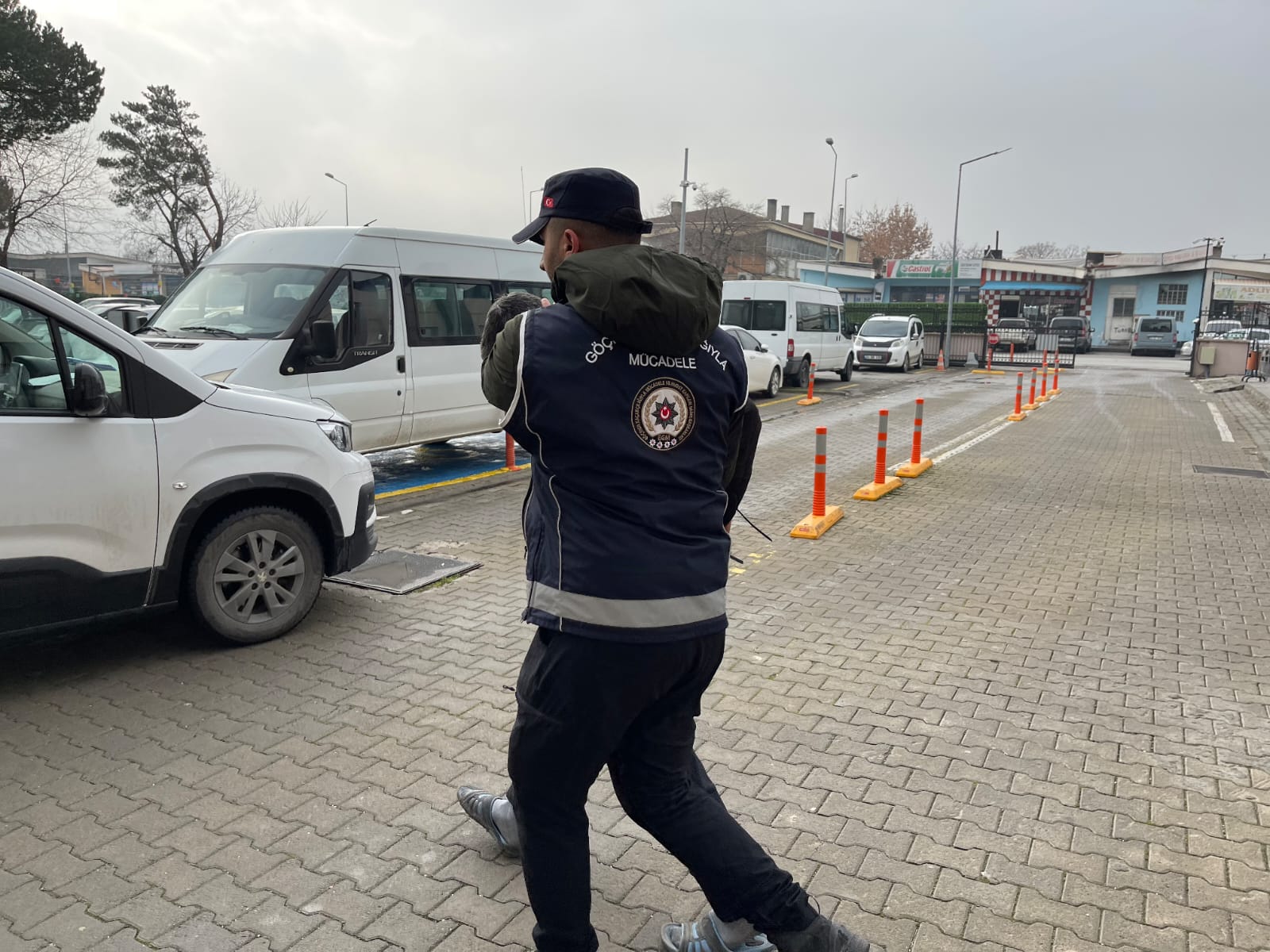 49 yabancı uyruklu düzensiz göçmen yakalandı