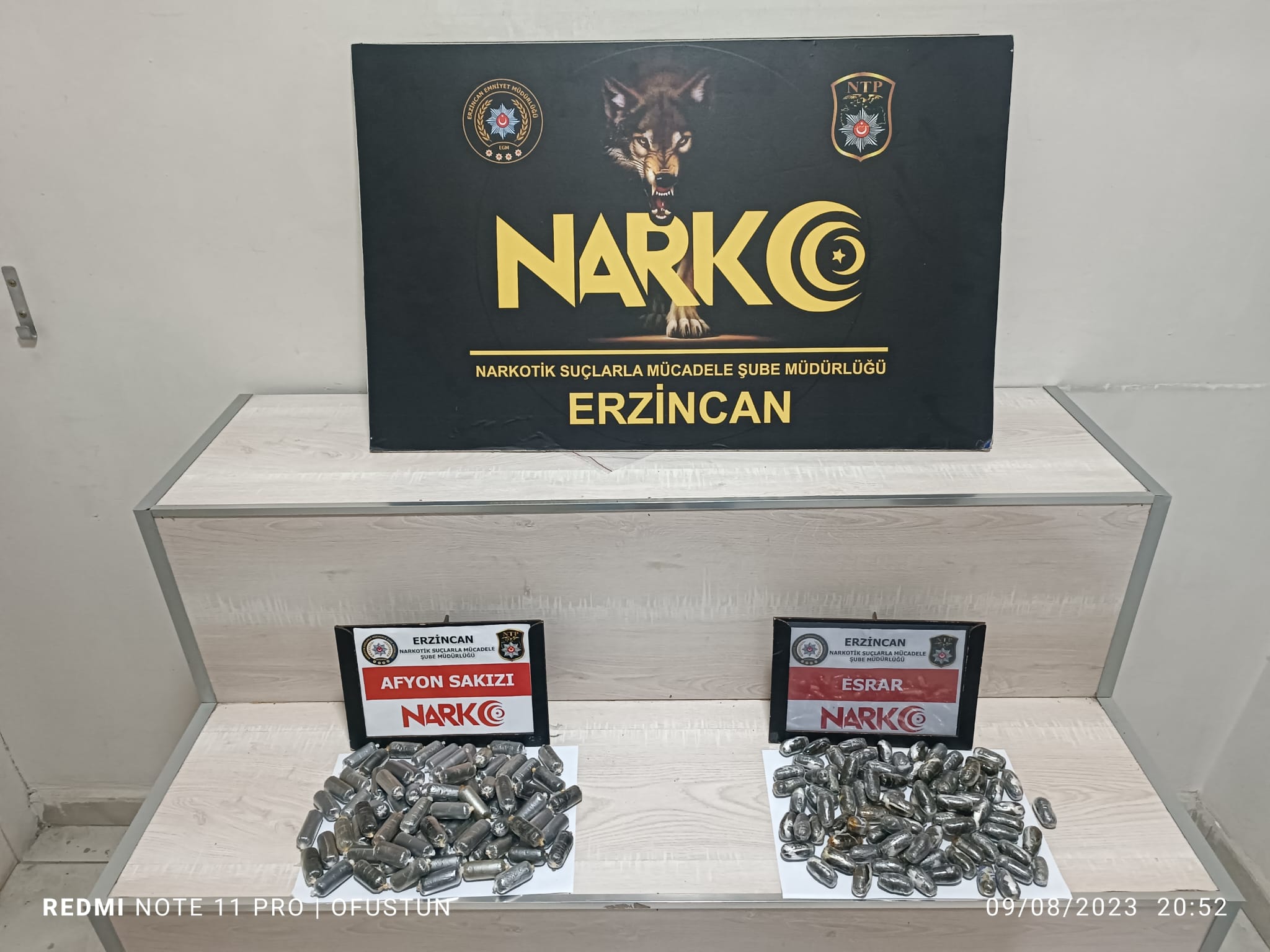 Yuttukları Uyuşturucu İle Yakalandılar