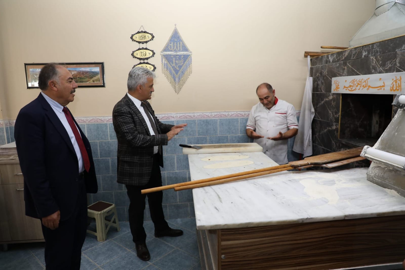 Vali Makas, Kemah İlçesini Ziyaret Etti