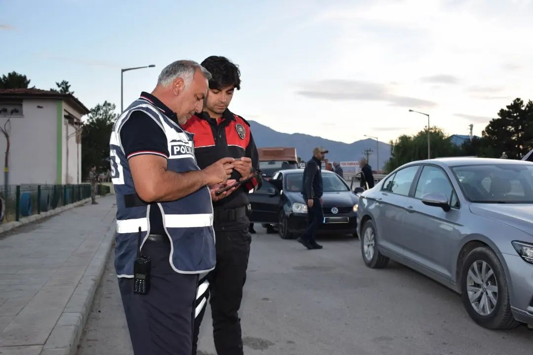 Erzincan İl Genelinde Asayiş Uygulaması Gerçekleştirildi