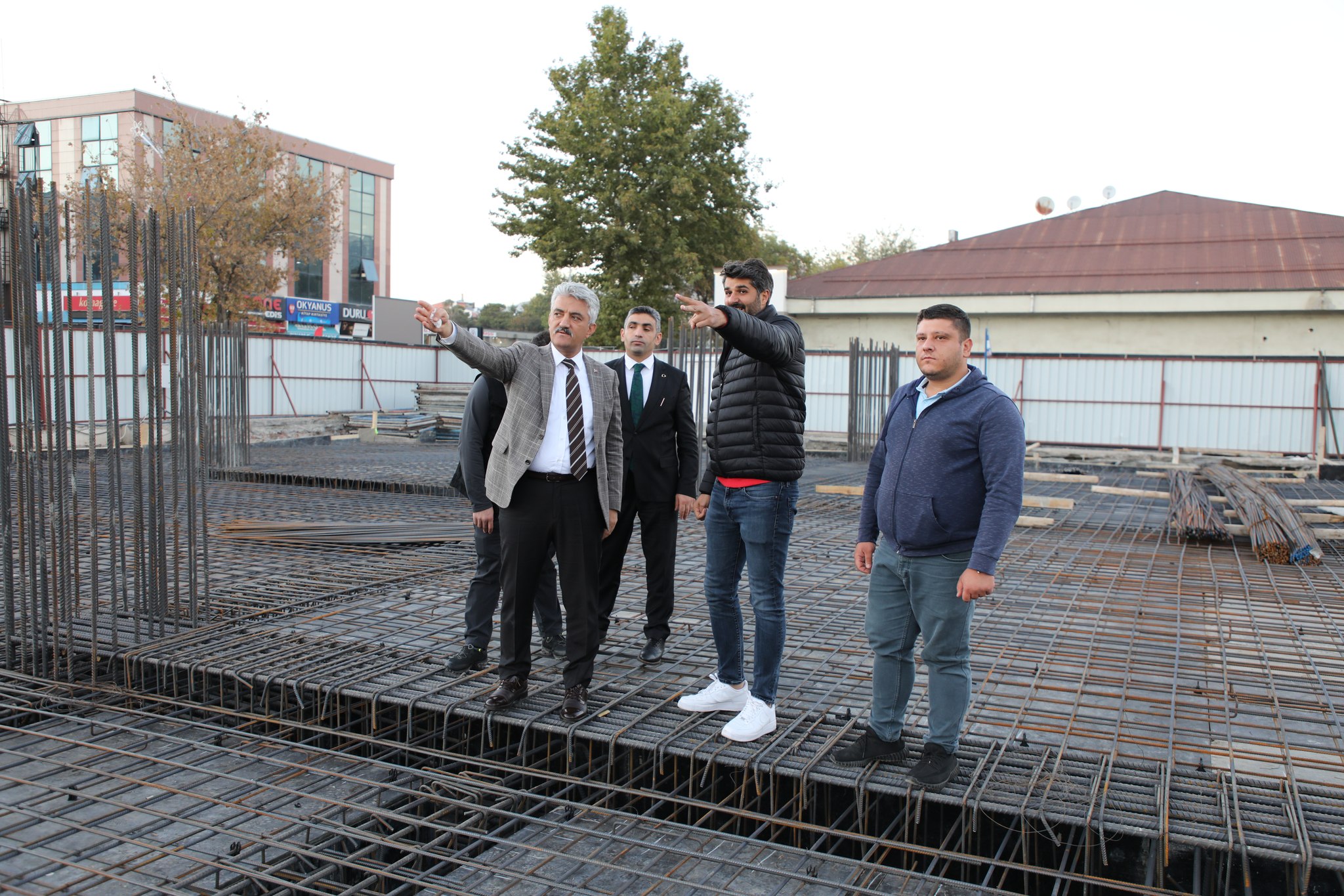 Vali Makas, Erzincan Yaşam Merkezi'ne Ait İnşaat Alanında İncelemelerde Bulundu