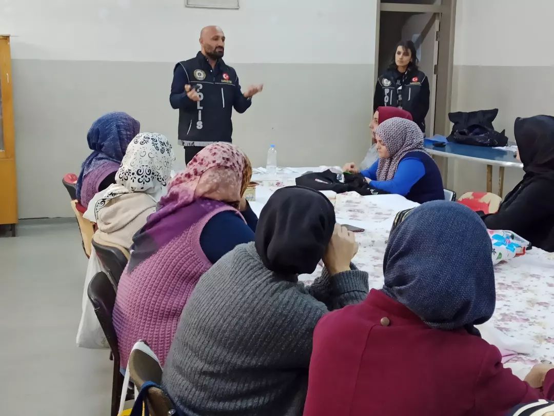 En İyi Narkotik Polisi Anne