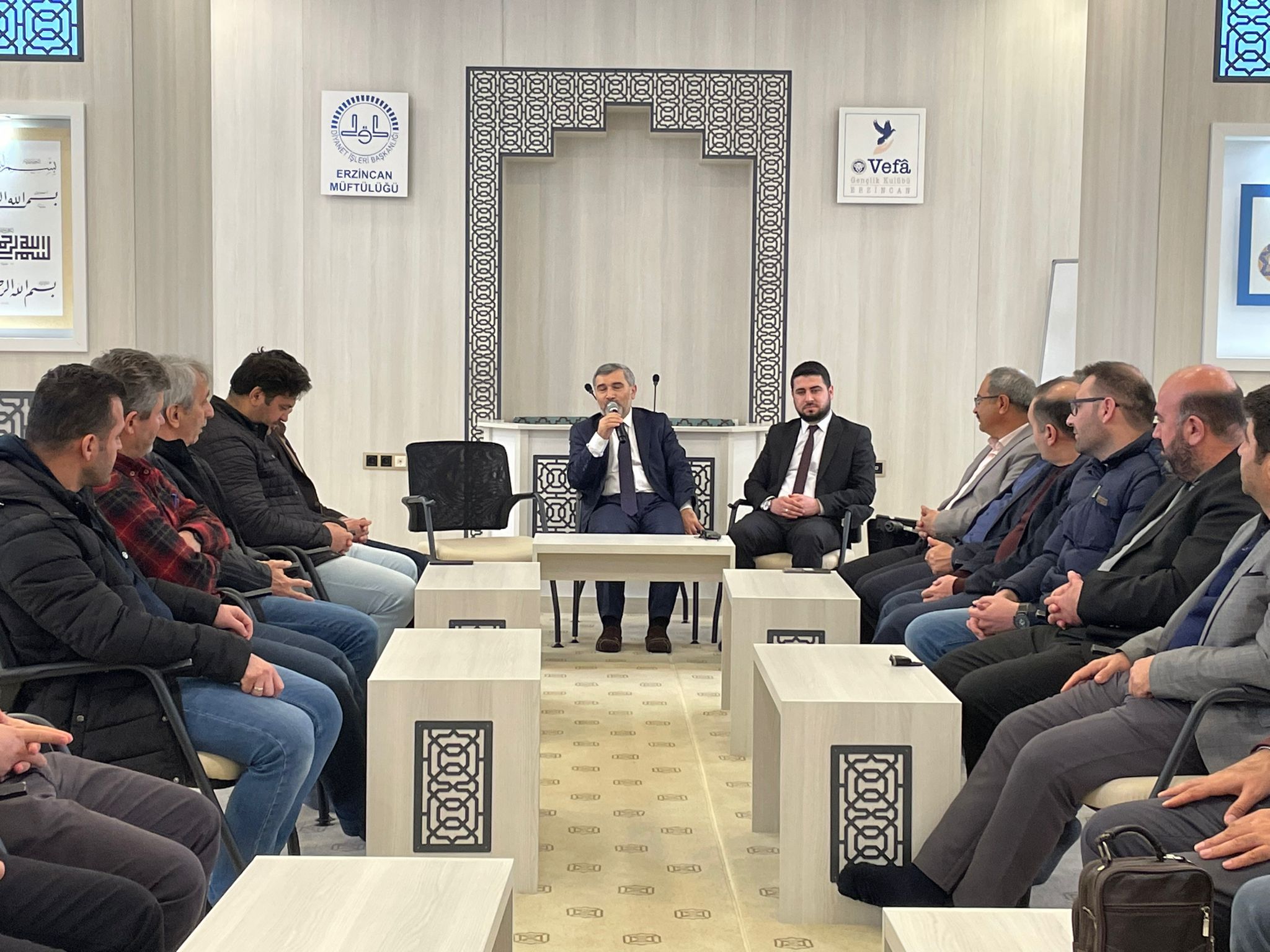 Okul Müdürleri ve Öğretmenleriyle Değerlendirme Toplantısı