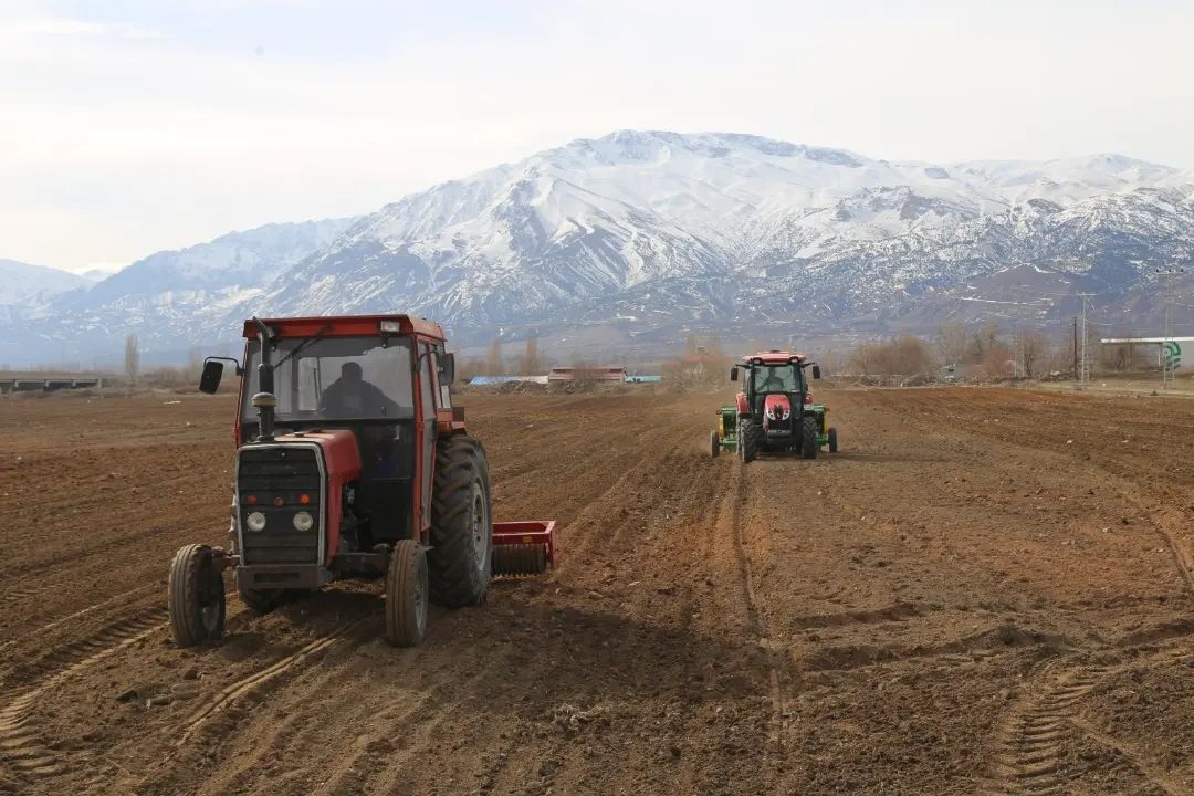 Erzincan Belediyesinden Tarıma destek