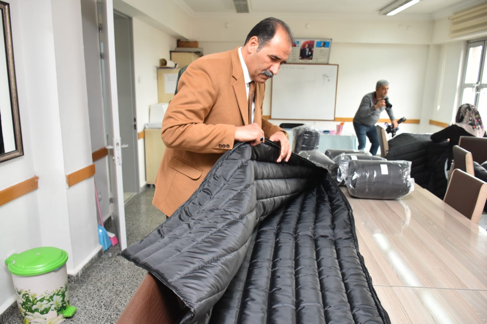 Deprem Bölgesine 1000 Adet Uyku Tulumu