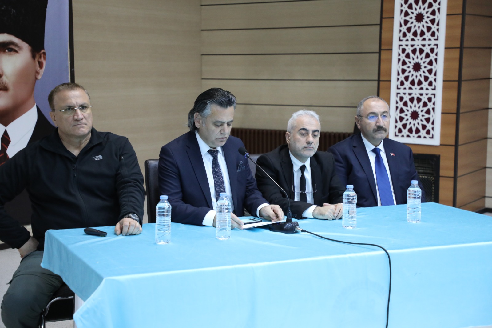 Deprem ve Yaşamak Konulu Program Düzenlendi