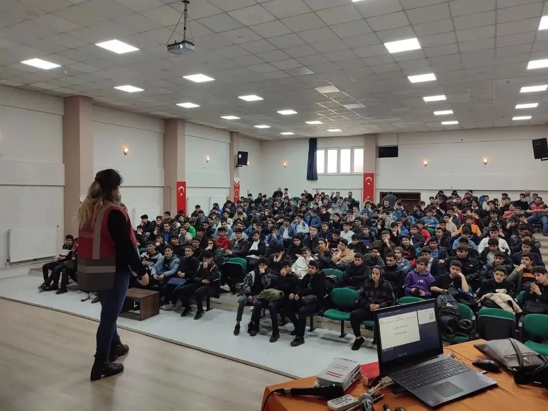 Okullarda Çocukları Suçtan Korunma Yöntemleri Hakkında Bilgilendirme