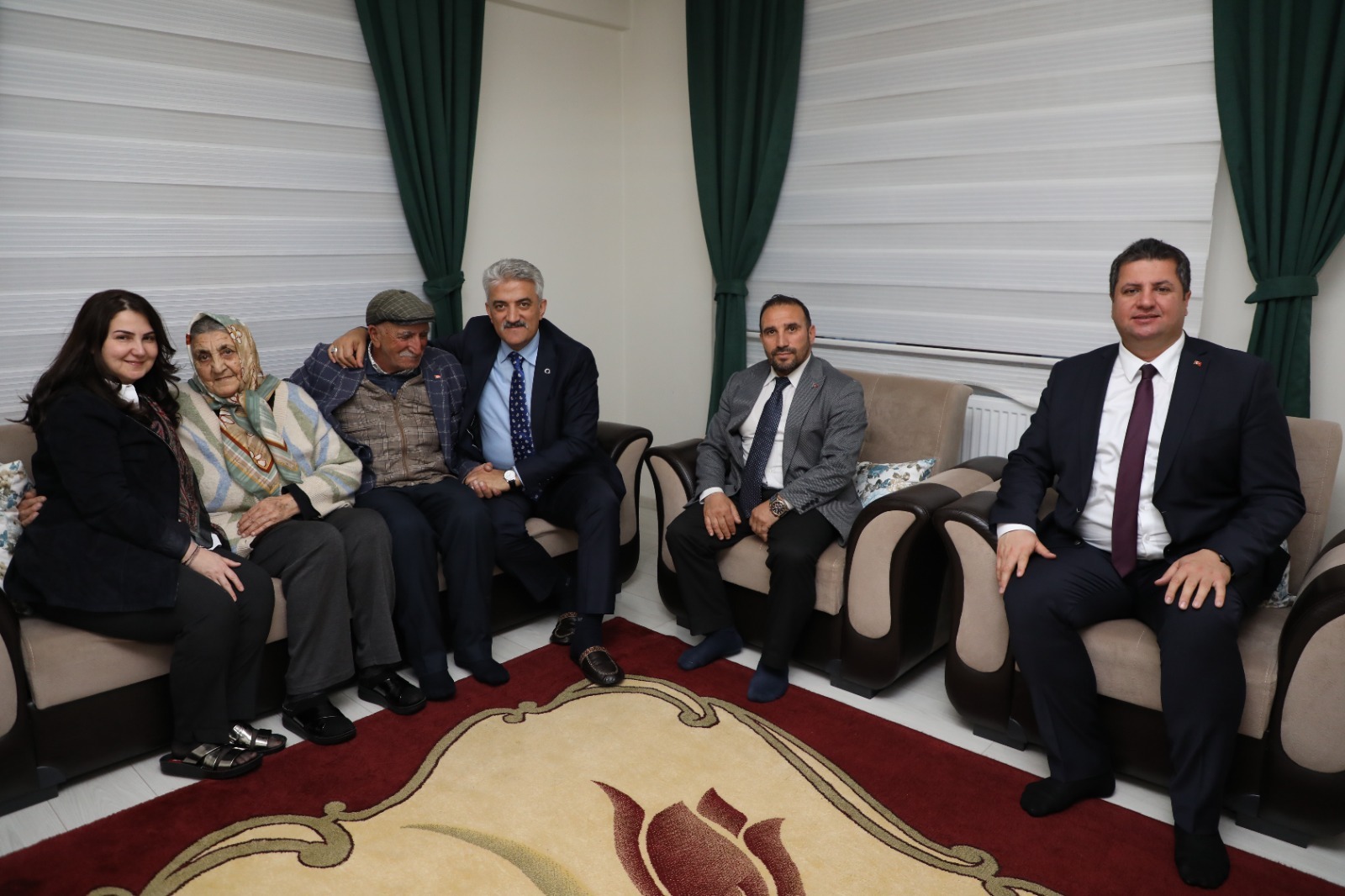Erzincan Valisi Mehmet Makas ve Eşi Elif Makas Şehit Ailelerini Ziyaret Ettiler
