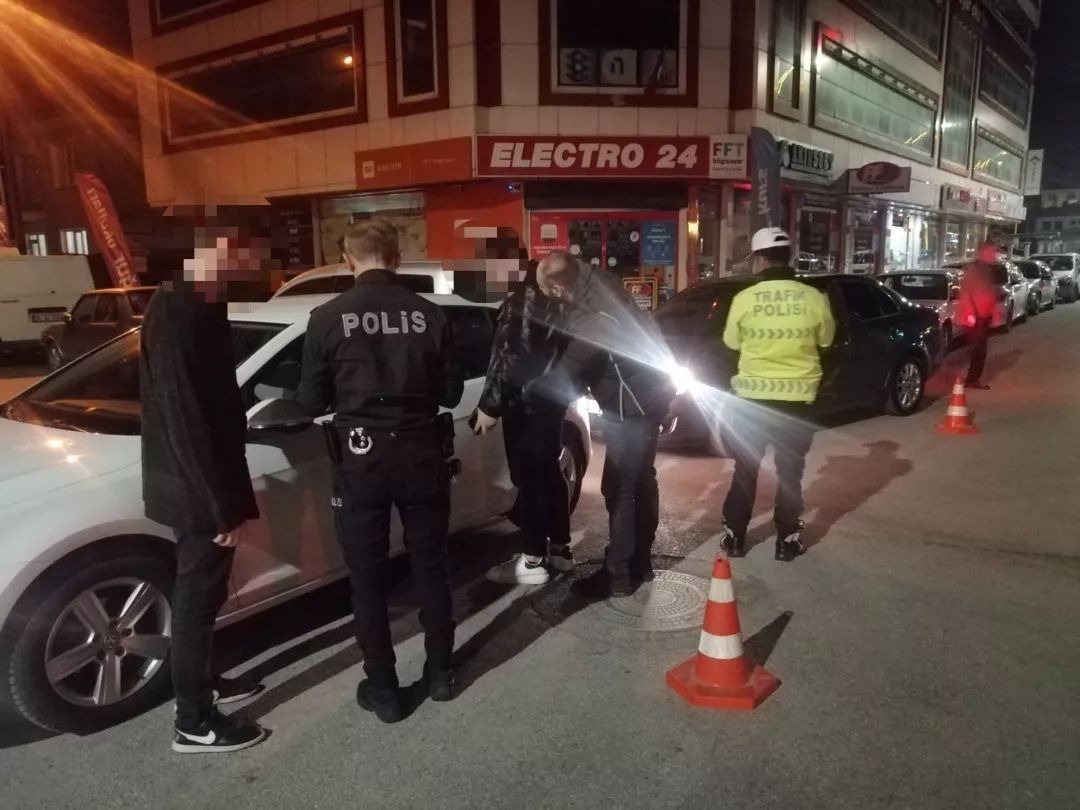Erzincan İl Genelinde Asayiş Uygulaması Gerçekleştirildi