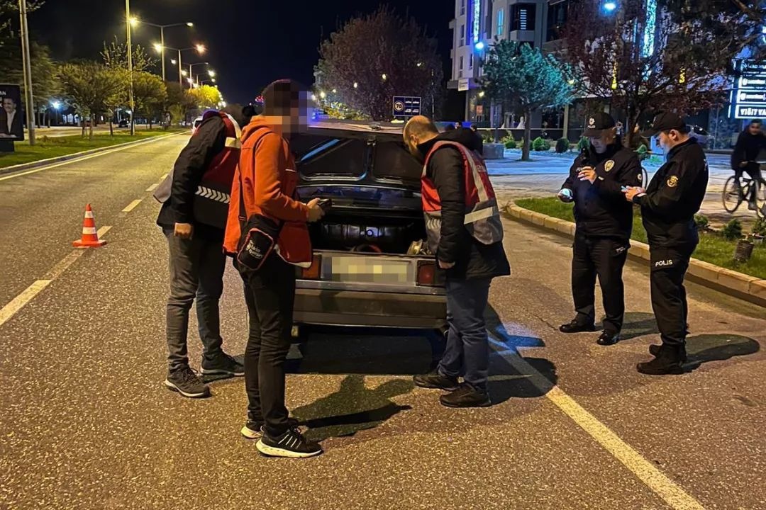 Erzincan İl Genelinde Asayiş Uygulaması Gerçekleştirildi