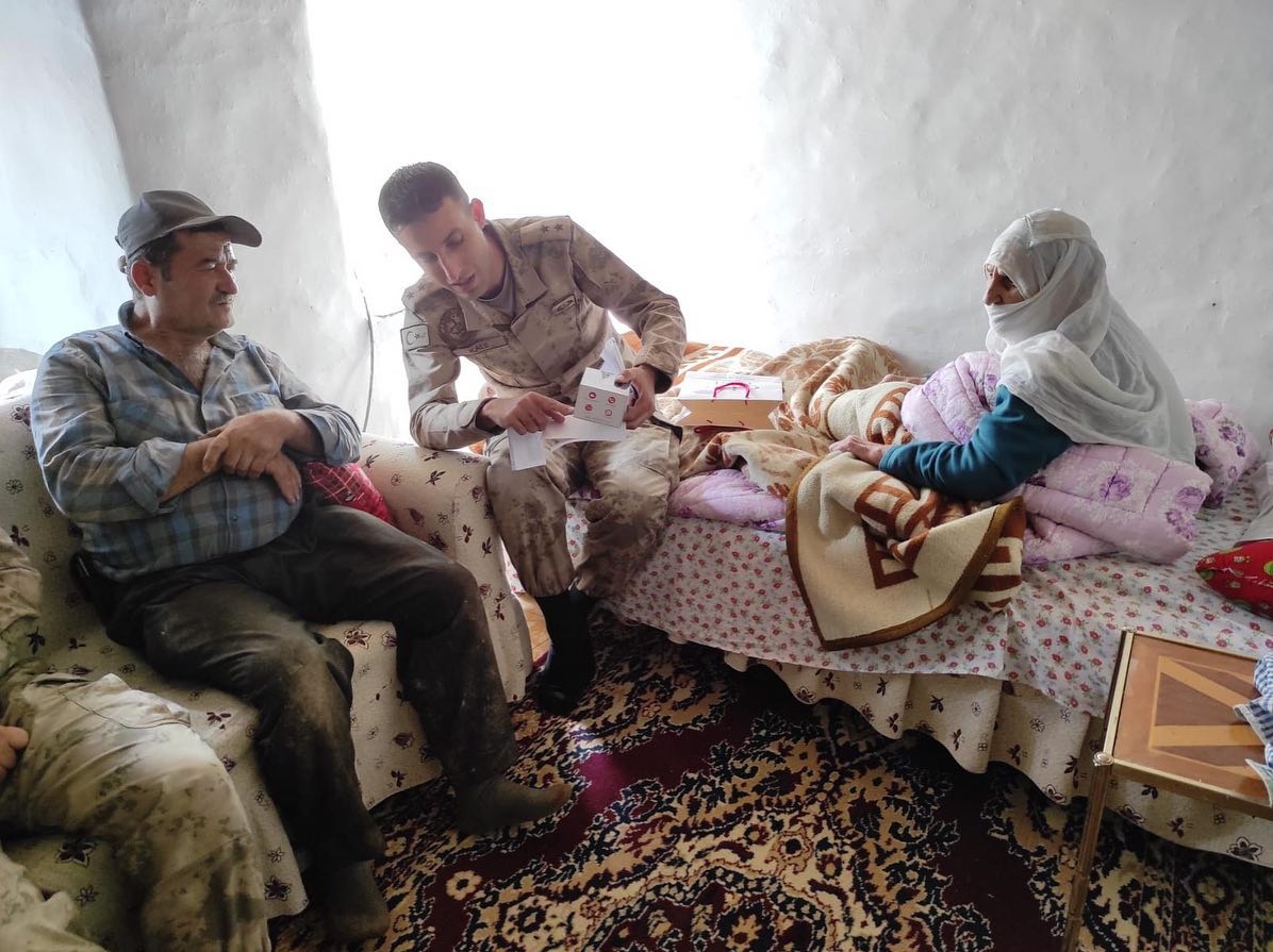 Yaşlı Ve Engelli Vatandaşların Rahatı İçin Çalışmalar Sürüyor