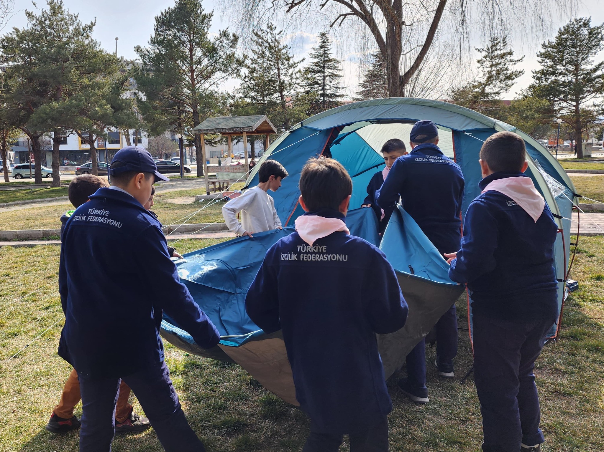 Erzincan Müftülüğü İzci Ekibi Her Pazar Takım Çalışması Ekinliklerini Sürdürüyor