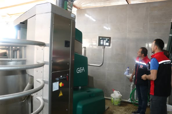 Erzincan’a ilk kez sağım robotu geldi