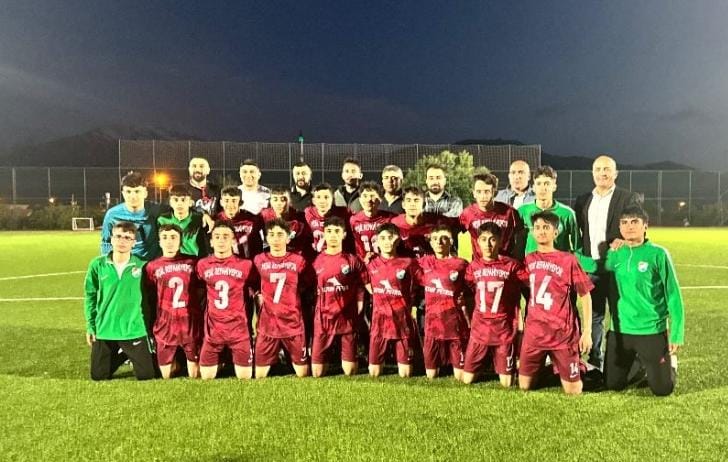 Namağlup Şampiyon Olup Erzincan’ı Temsil Etmeye Hak Kazandılar