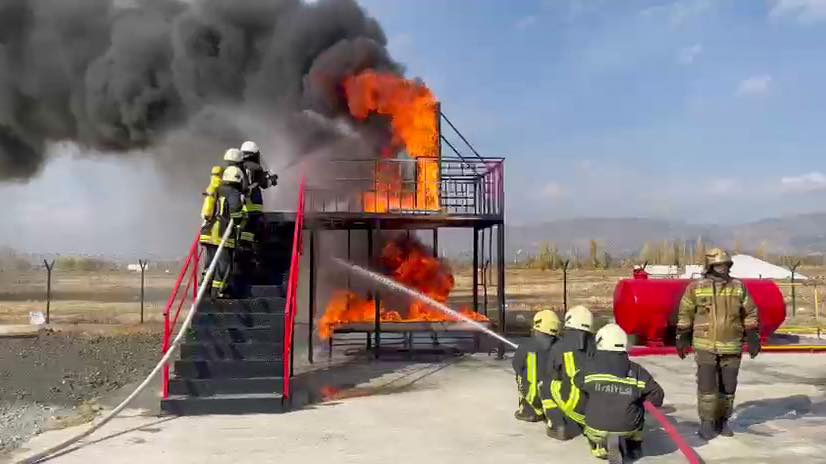 EBYÜ Üzümlü Meslek Yüksekokulu Öğrencilerine Uygulamalı Temel İtfaiyecilik Eğitimi