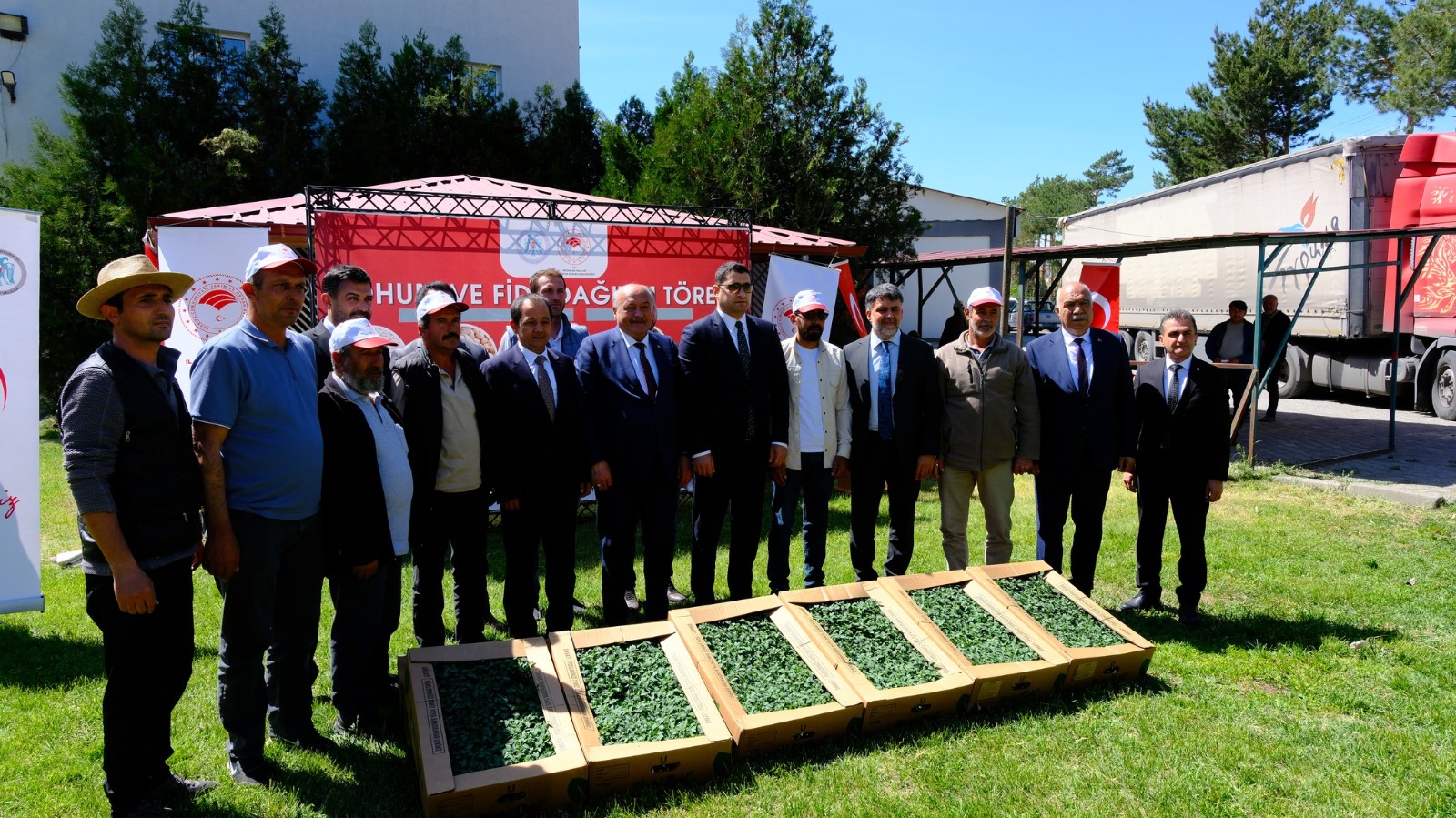 Erzincan'da çiftçiye destek 
