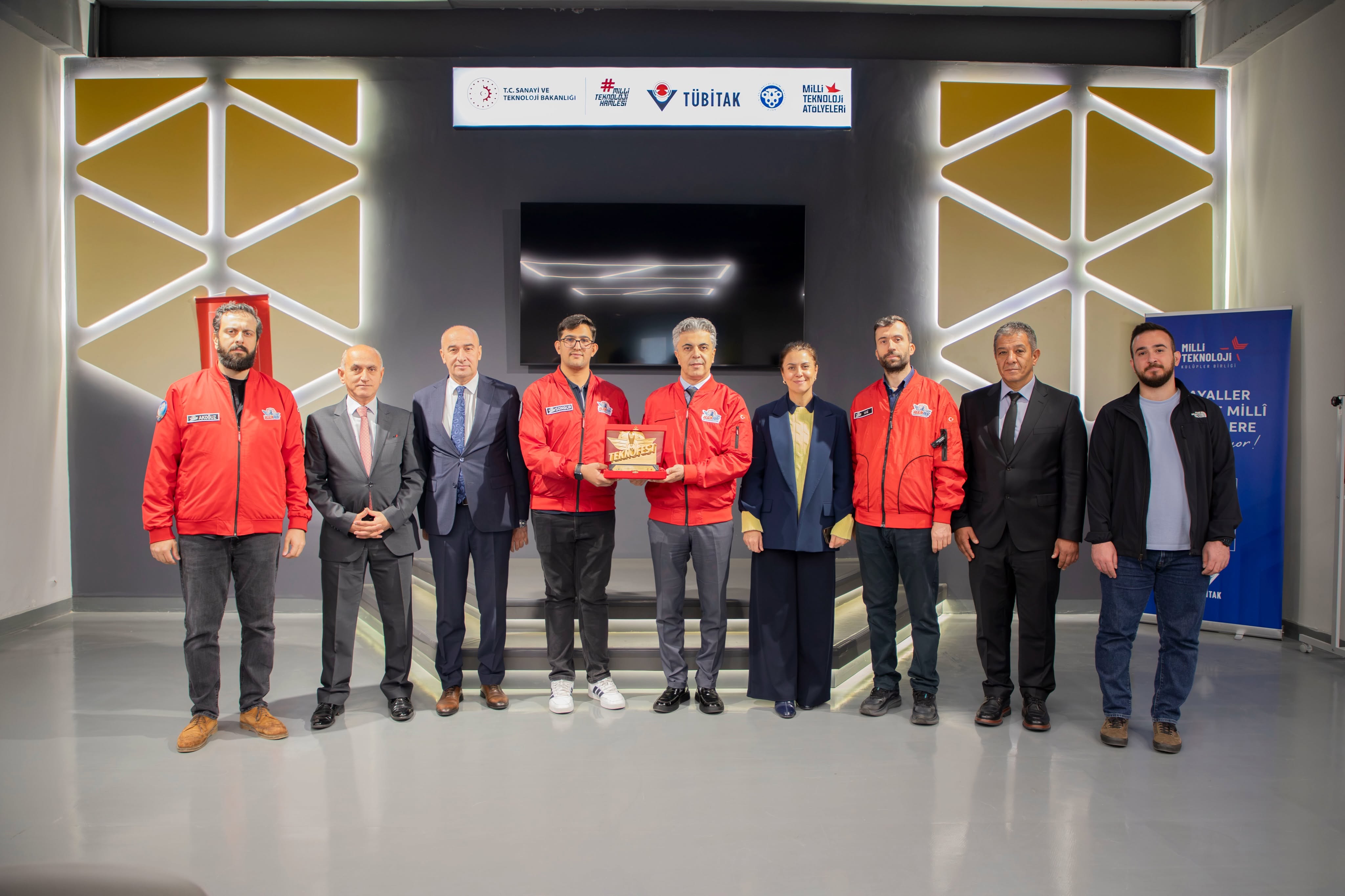 Erzincan Binali Yıldırım Üniversitesi Öğrencisi Arda Songur’dan TEKNOFEST’te Türkiye Birinciliği
