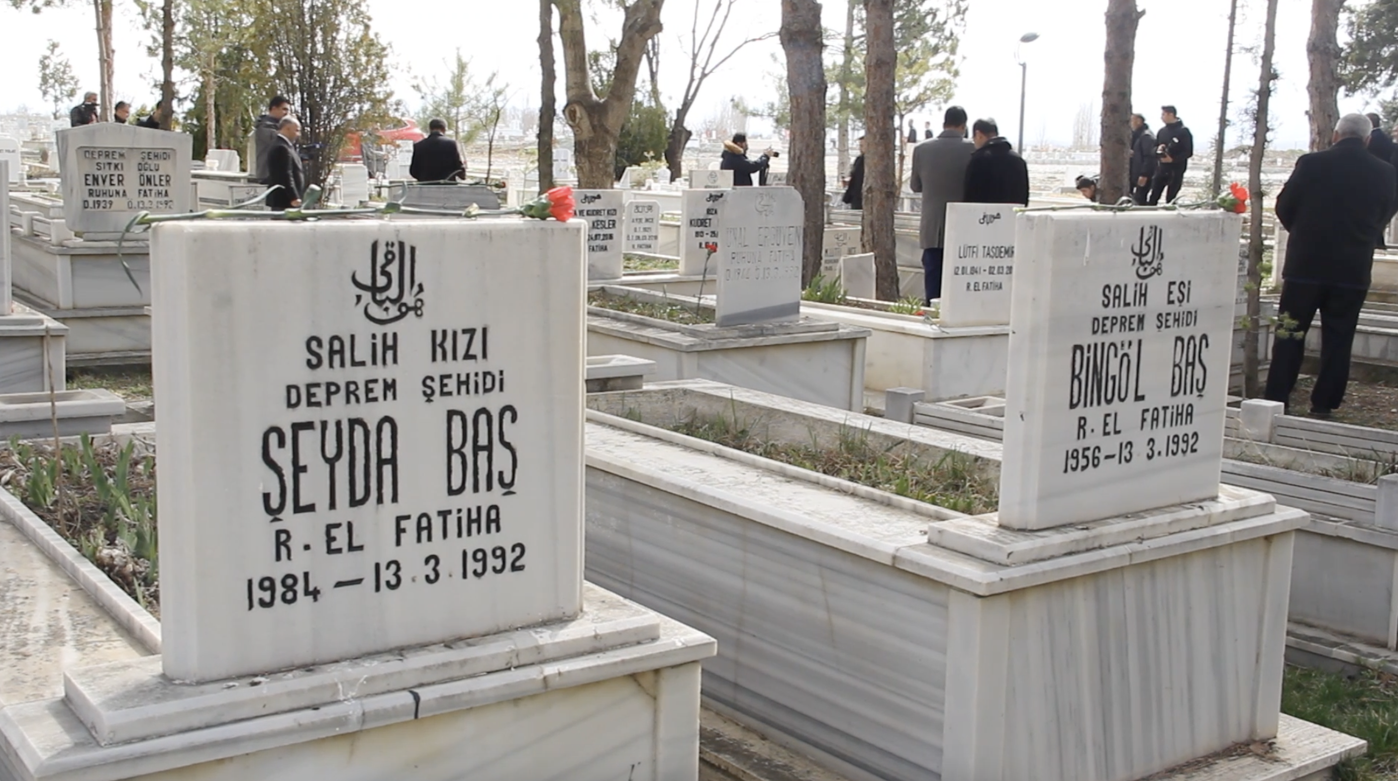 3 Mart 1992 depreminde hayatını kaybeden 653 kişi, törenle anıldı