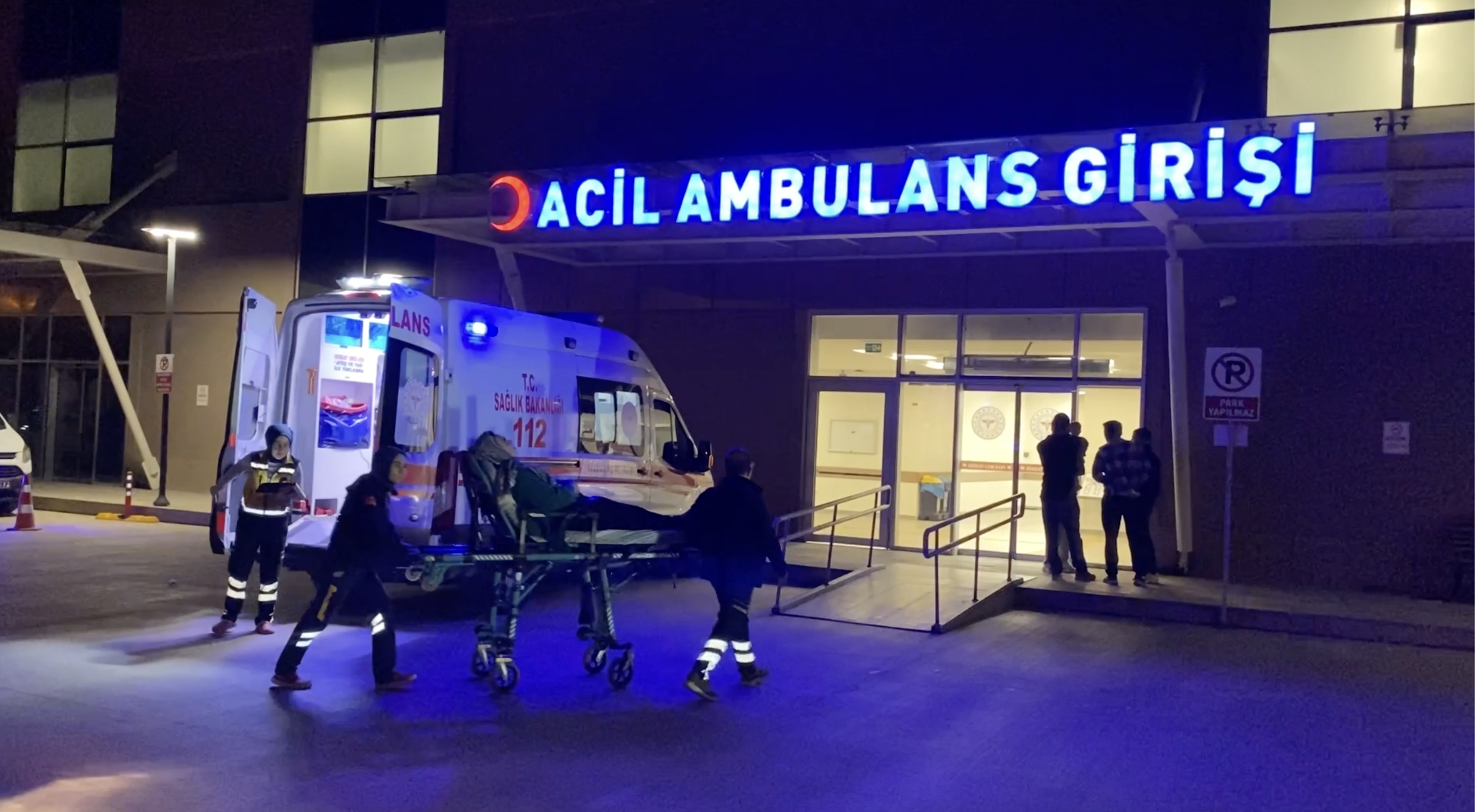 Düğün yemeğinden rahatsızlanan 10’u çocuk 106 kişi hastaneye başvurdu 