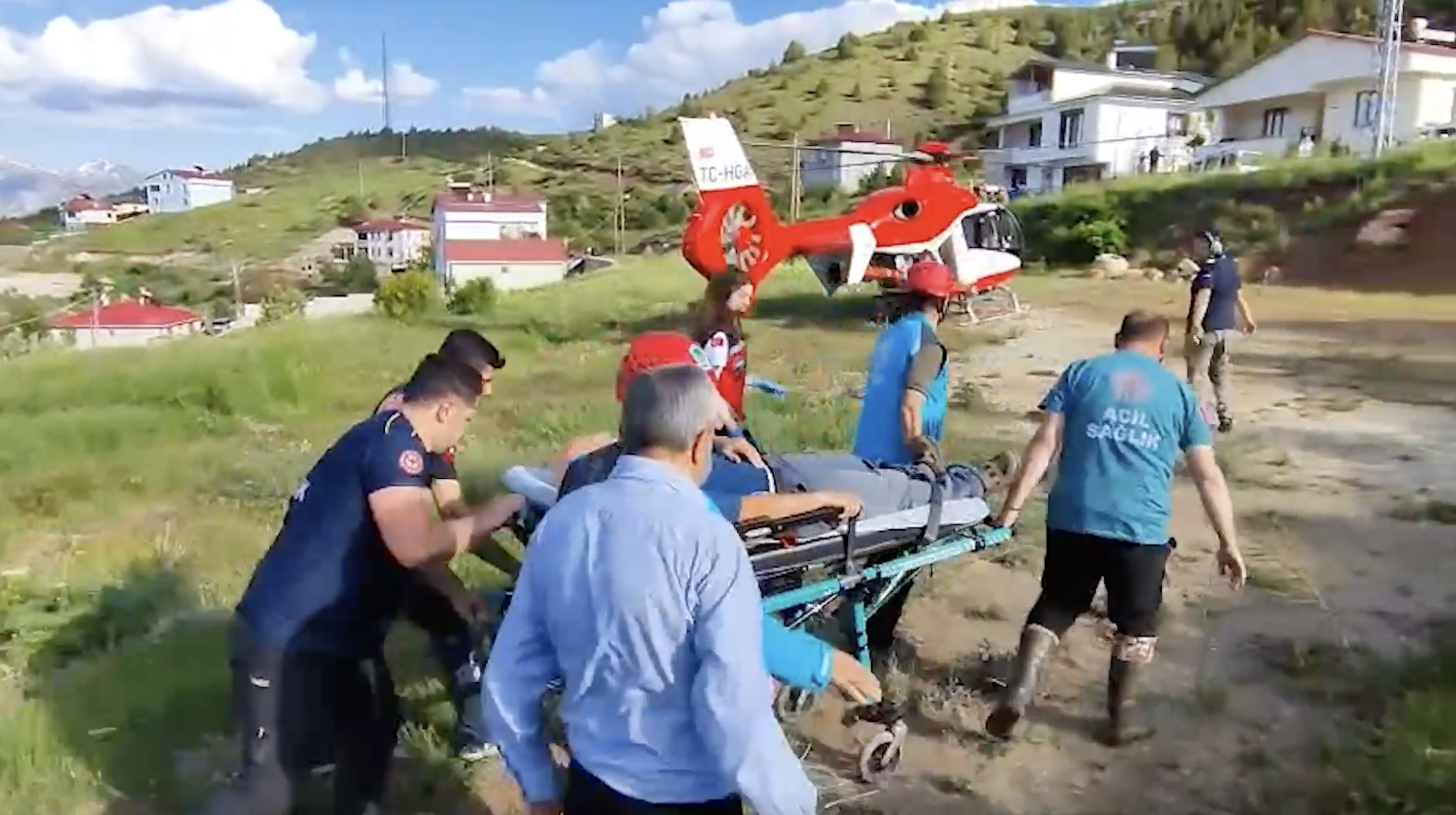 70 Yaşında ki hastanın yardımına Hava Ambulansı yetişti
