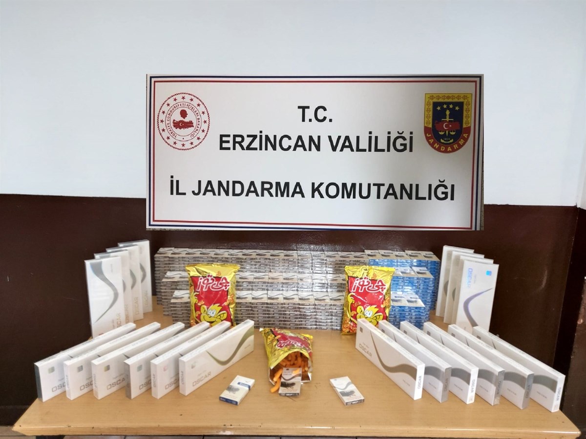 Sigara Kaçakçılığı Yapan 2 Kişi 860 Paket Kaçak Sigara İle Birlikte Yakalandı