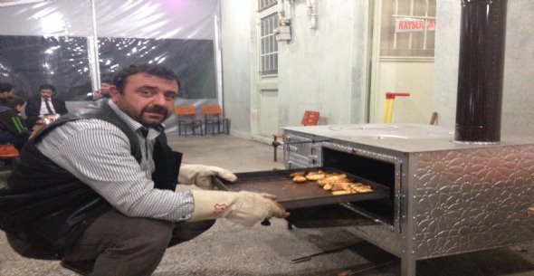 ERZİNCAN’DA  ÇAY OCAKLARINDA PATATES KEYFİ