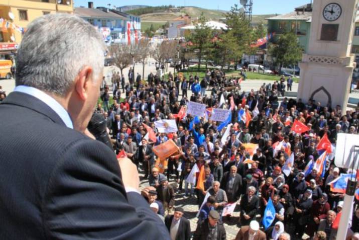Binali Yıldırım, Refahiye’de AK Parti Mitingine Katıldı