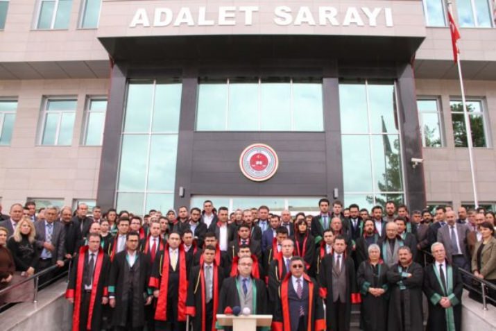Savcı Kiraz’ın, Meslektaşlarından Kınama