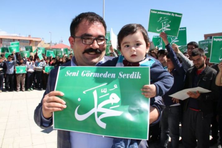 Erzincan’da Peygambere Saygı Yürüyüşü