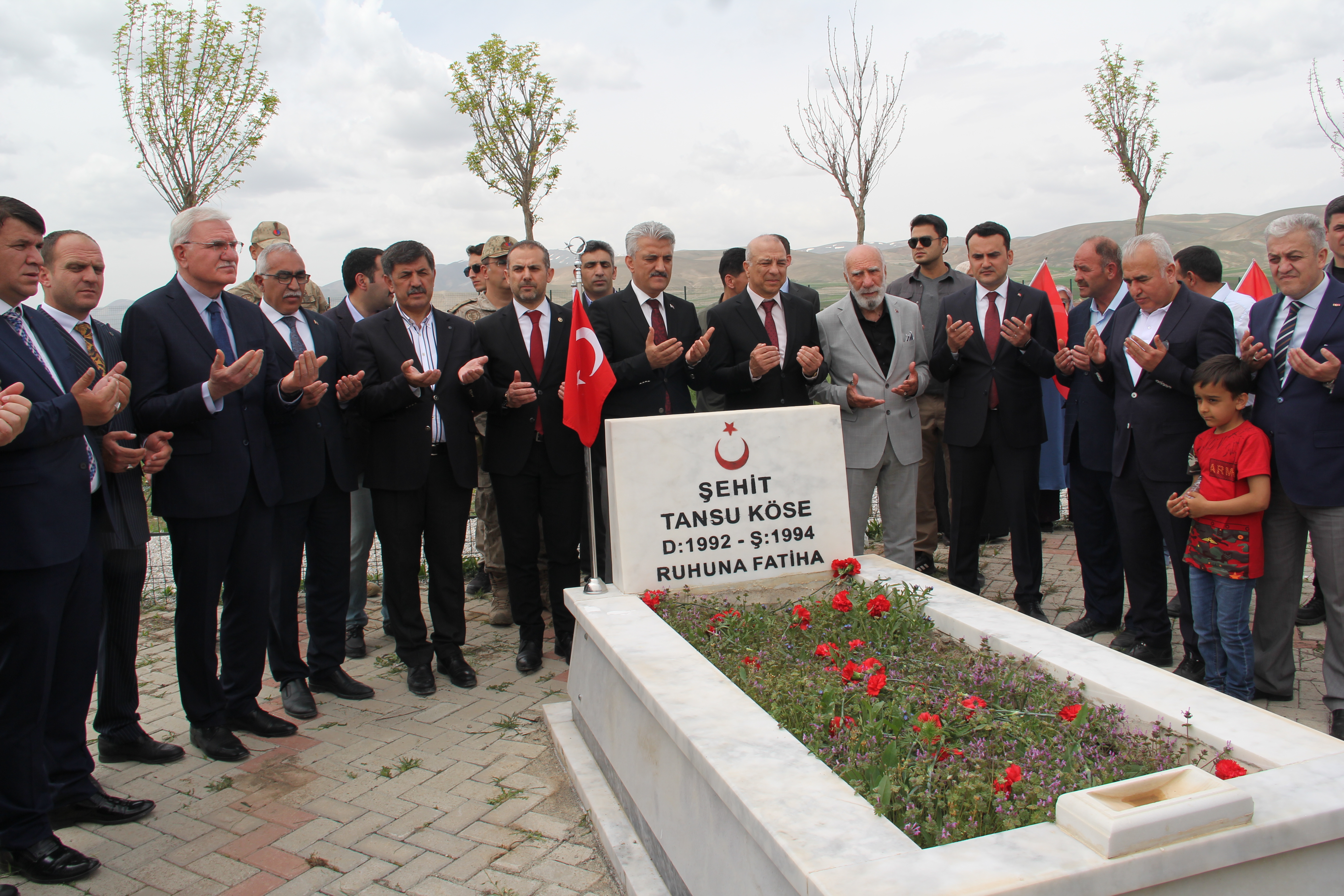 Üzerinden 28 yıl geçmesine rağmen acılar halen taze