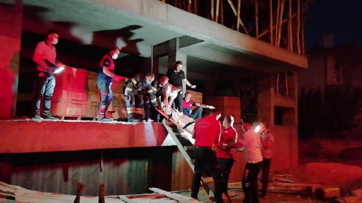 İnşaattan Düşen İşçi Yaşamını Yitirdi