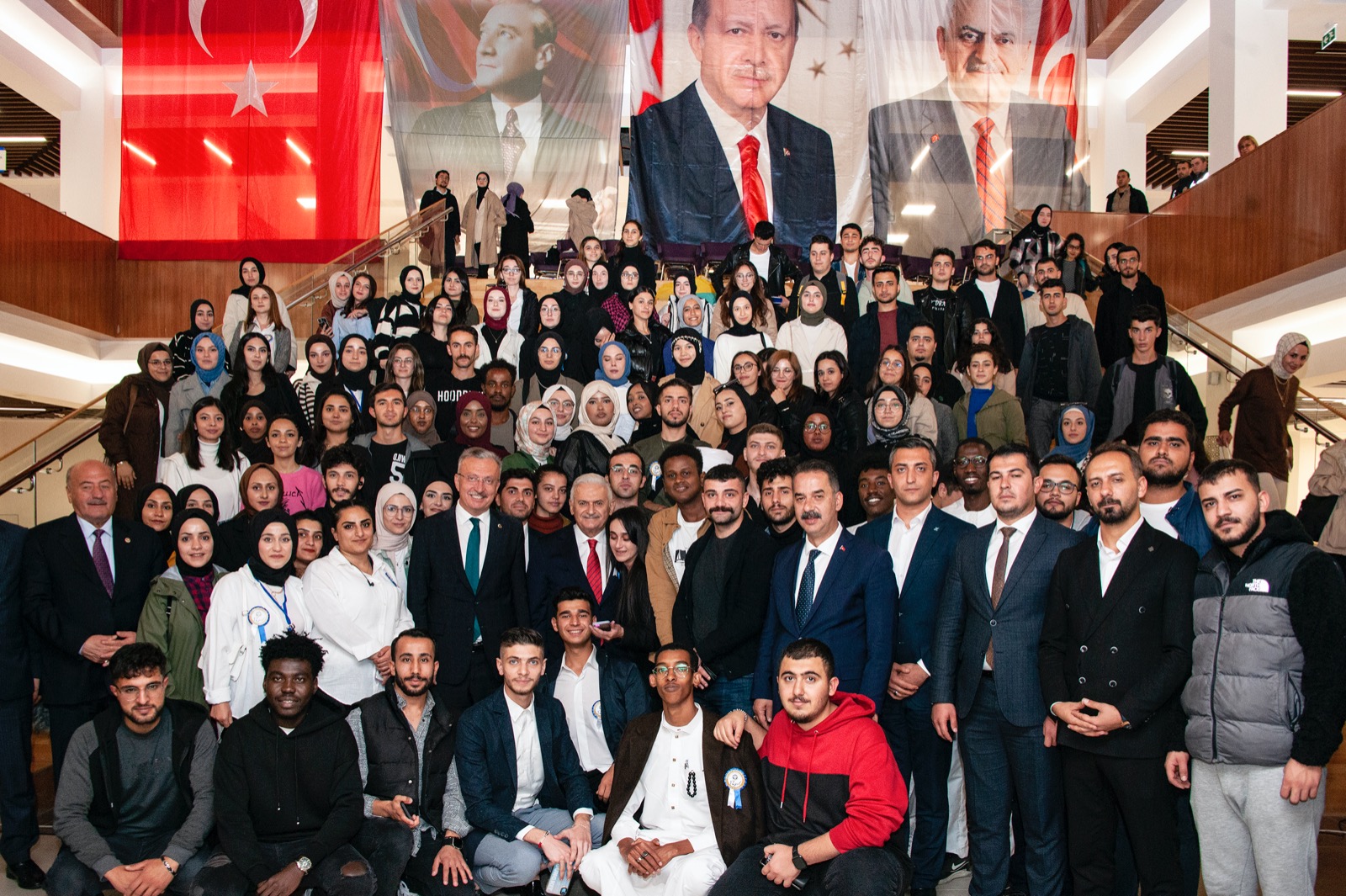 Yıldırım Üniversitemizde Öğrencilerle Buluştu