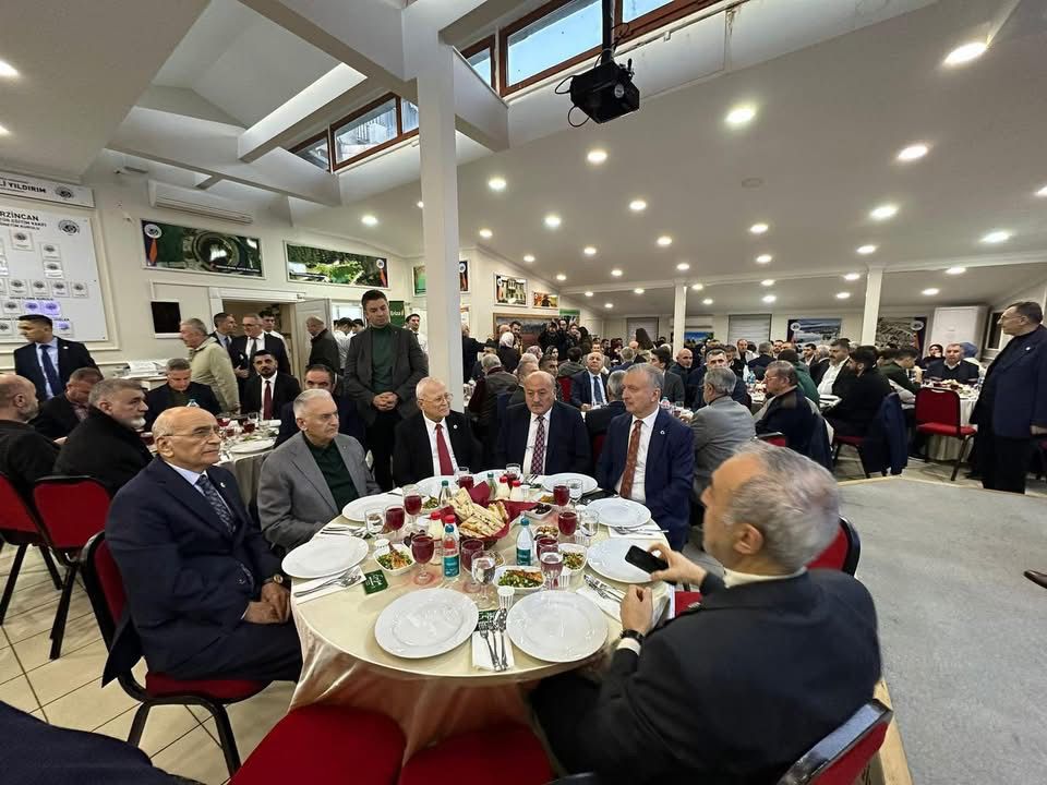 AK Parti Erzincan Milletvekili Süleyman Karaman, EKEV İftar Programına Katıldı