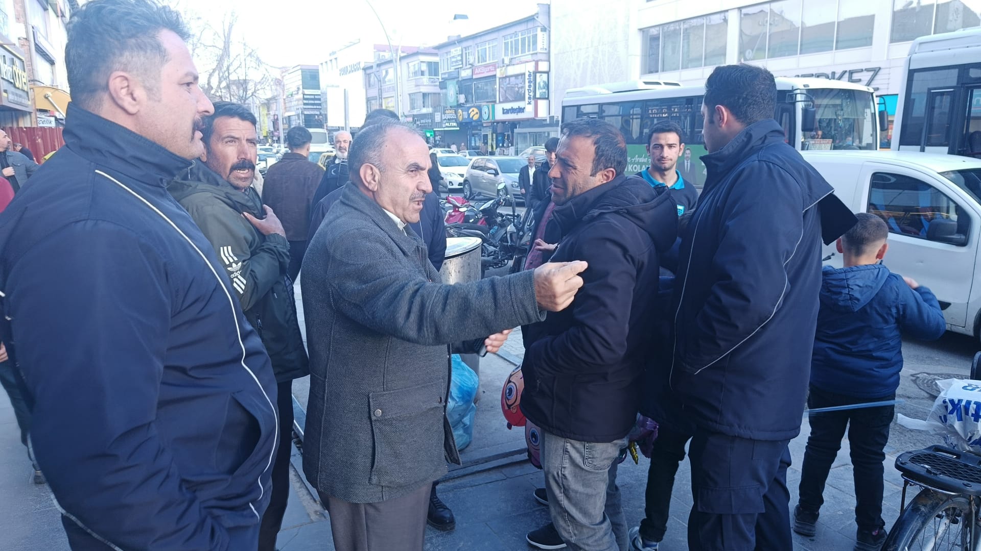 Zabıta ekipleri denetimlerini artırdı