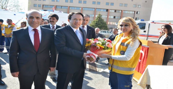 SAĞLIK BAKANLIĞINDAN ERZİNCAN’A 5 ADET AMBULANS