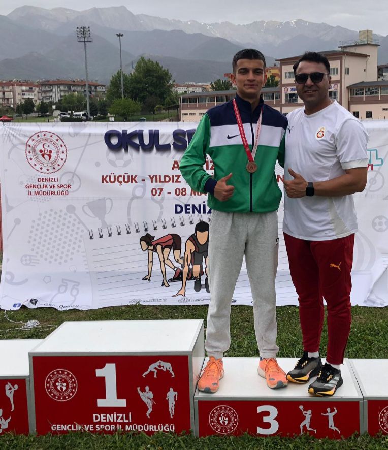 Erzincanlı Atlet Türkiye üçüncüsü! 