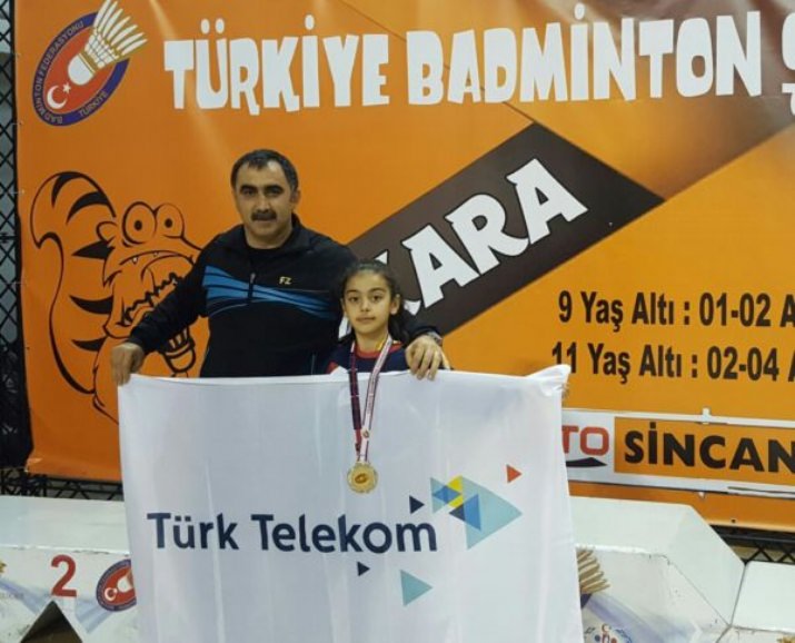 Badmintoncular Ödüle Doymuyor
