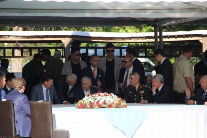 Başbakan Yıldırım, Bayramı memleketinde geçirdi