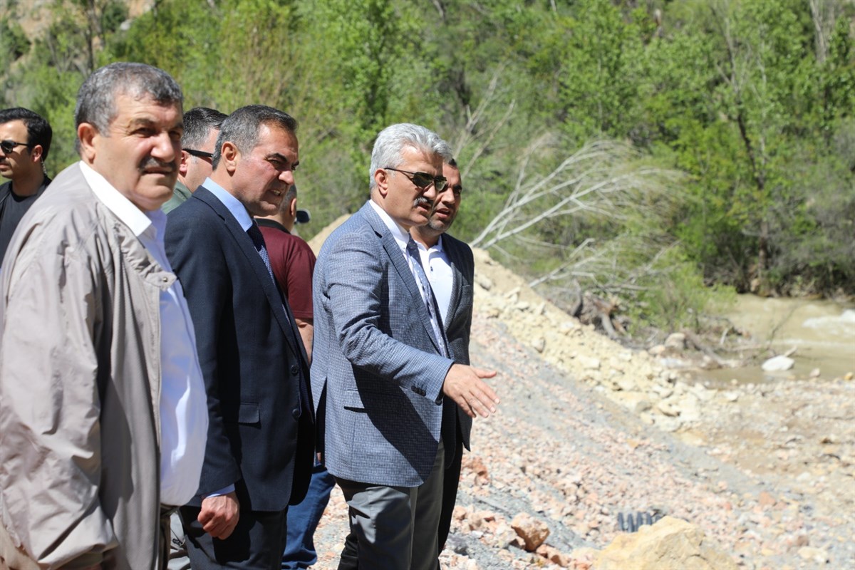 Başbağlar Yolunda Hummalı  Çalışma Sürüyor