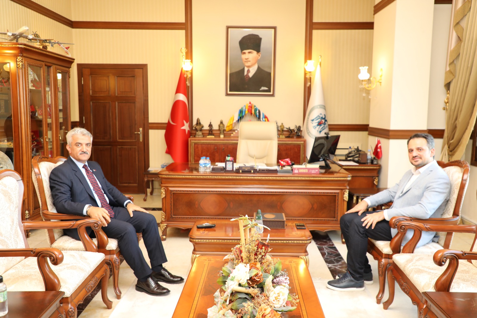 Bakan Yardımcısı Enes Eminoğlu, Erzincan Valiliğini Ziyaret Etti