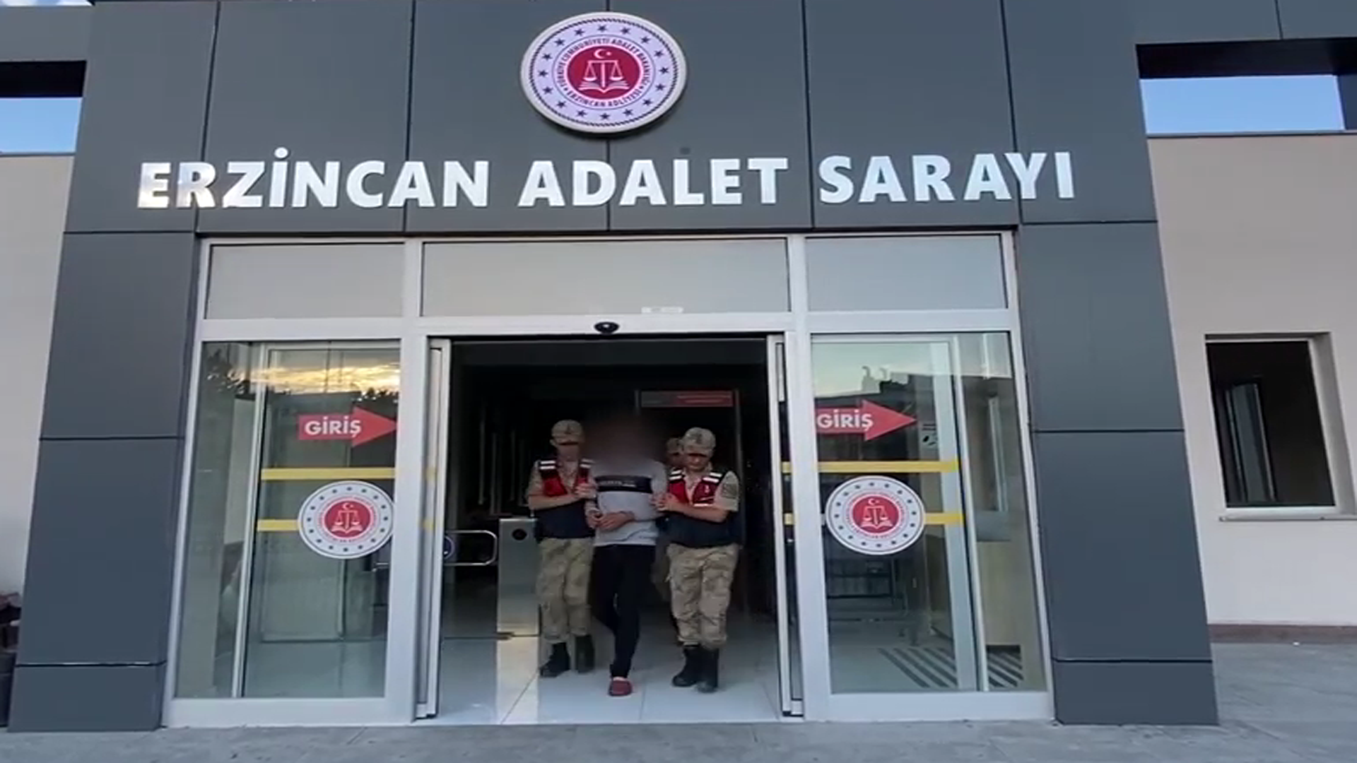 Yaşlı Kadını Başına Taş İle Vurarak Öldüren Zanlı Yakalandı