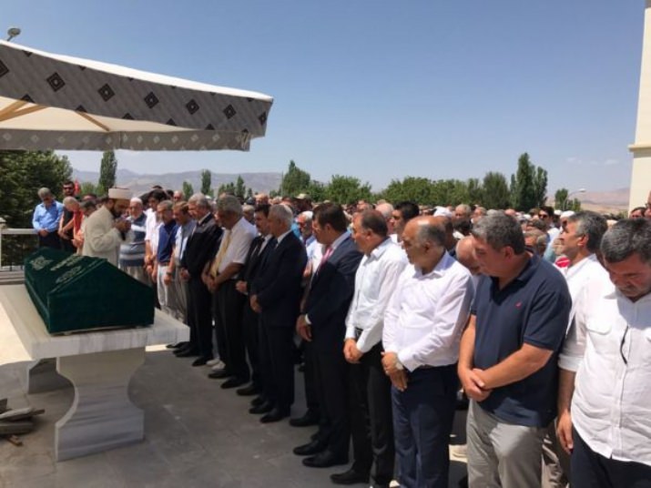 Demir, Ailesinin Acı Günü