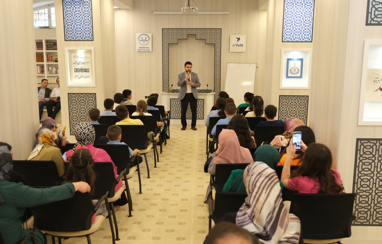 Diyanet Gençlik Merkezi’nde Yeni Eğitim Öğretim Döneminin İlk Programı Gerçekleştirildi