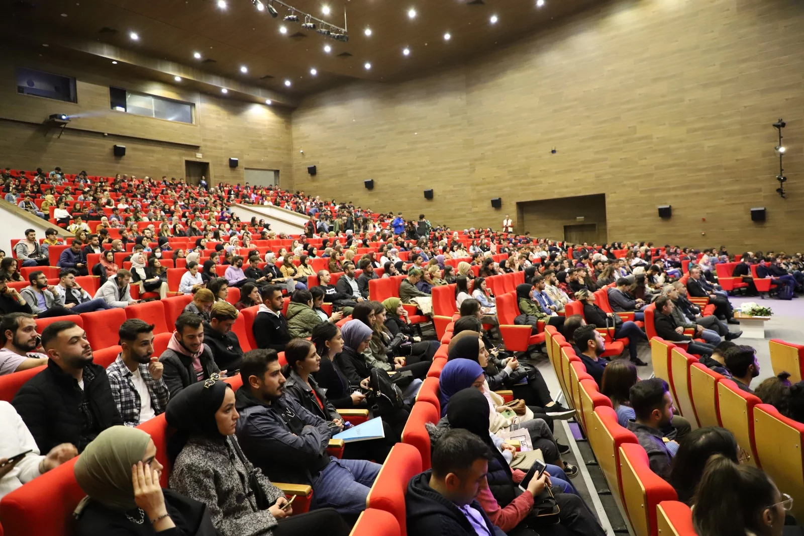 2209-A Üniversite Öğrencileri Araştırma Projeleri Destekleme Programı Eğitimi