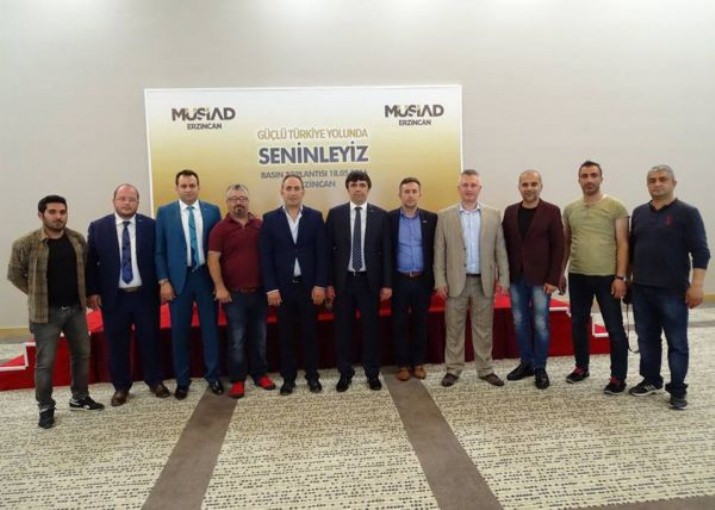 E.Ü Badminton Takımı Türkiye İkincisi Oldu