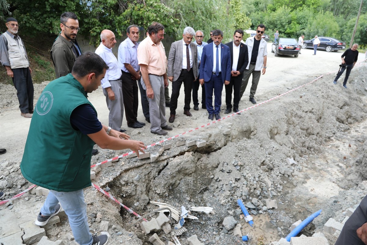 Vali Makas Işıkpınar Mahallesi’nde İncelemelerde Bulundu
